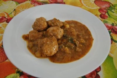 Albóndigas con salsa de verduras, receta FÁCIL