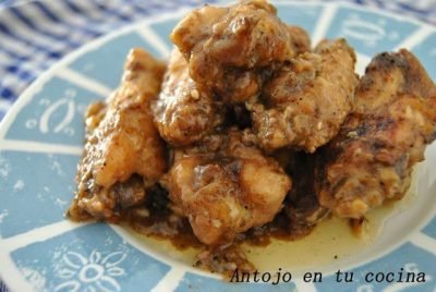 Alitas de pollo al ajillo