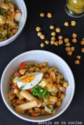 Garbanzos a mi manera (con Ras El Hanout y picos Quely)