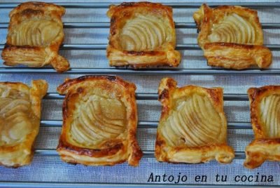 Tartas rápidas de pera con toffee salado