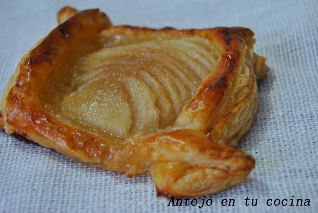 Tartas rápidas de pera con toffee salado