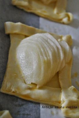 Tartas rápidas de pera con toffee salado