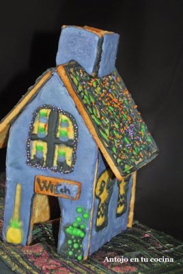 La casa de la Bruja {plantilla para casa de galleta y cómo preparar el Glasé Real o Royal Icing para decorar galletas}