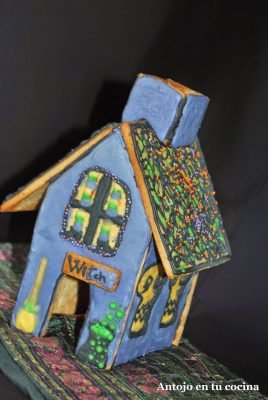 La casa de la Bruja {plantilla para casa de galleta y cómo preparar el Glasé Real o Royal Icing para decorar galletas}