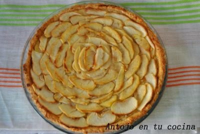 Tarta de manzana con crema pastelera