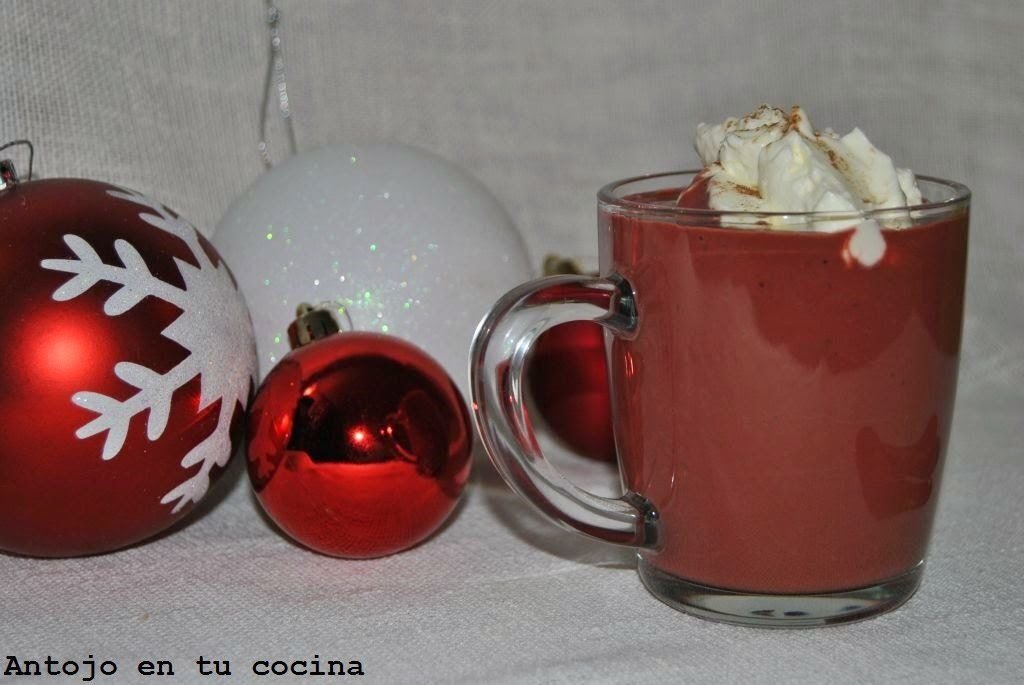 red velvet chocolate caliente