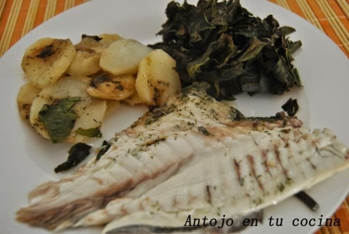 Dorada al horno con acelgas, receta FÁCIL y SANA