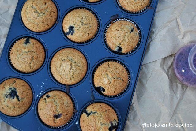 Muffins de arándanos y té earl grey