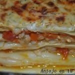 Lasaña de merluza con bechamel al eneldo