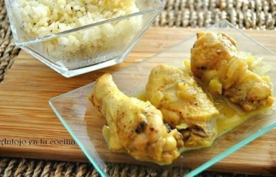 Alitas de pollo con leche de coco al curry