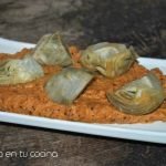 Alcachofas con salsa de almendras
