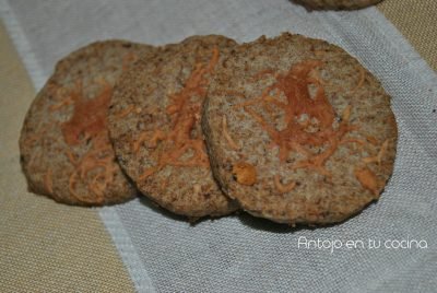 Galletas saladas integrales con queso