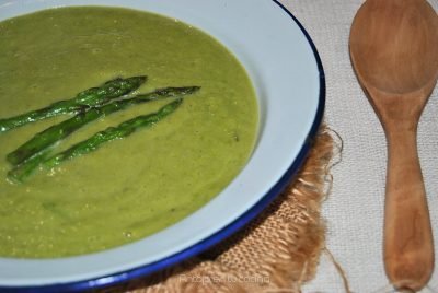 Crema de espárragos verdes