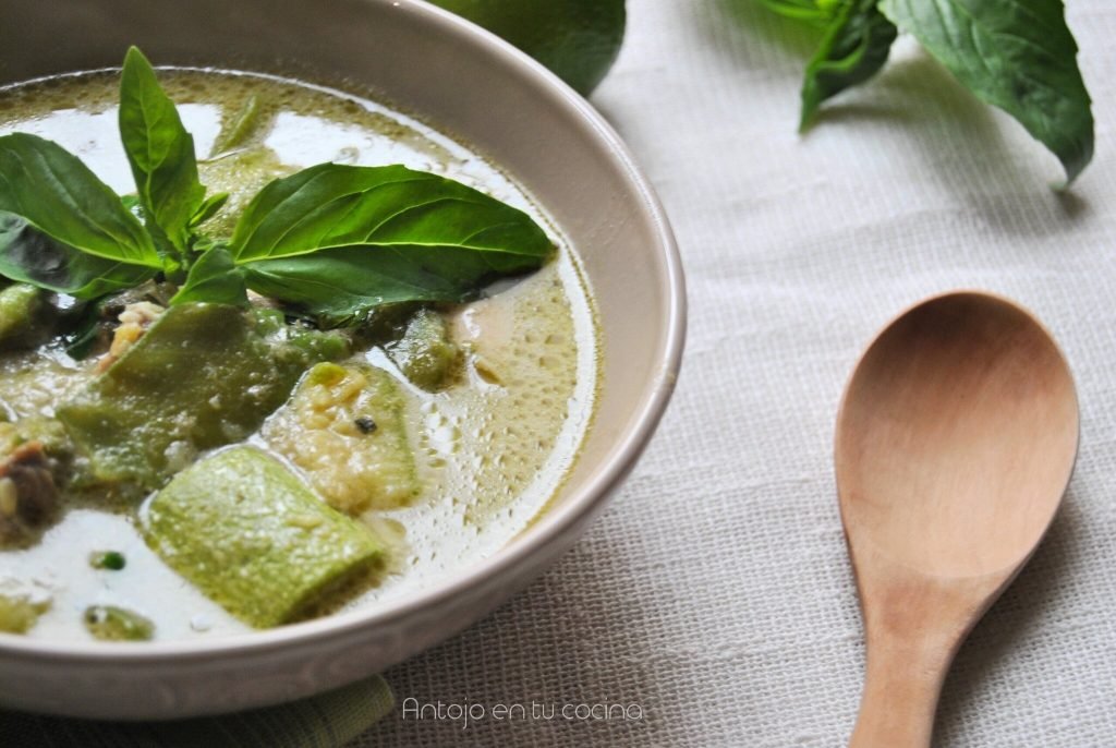 curry verde de pollo y calabacin