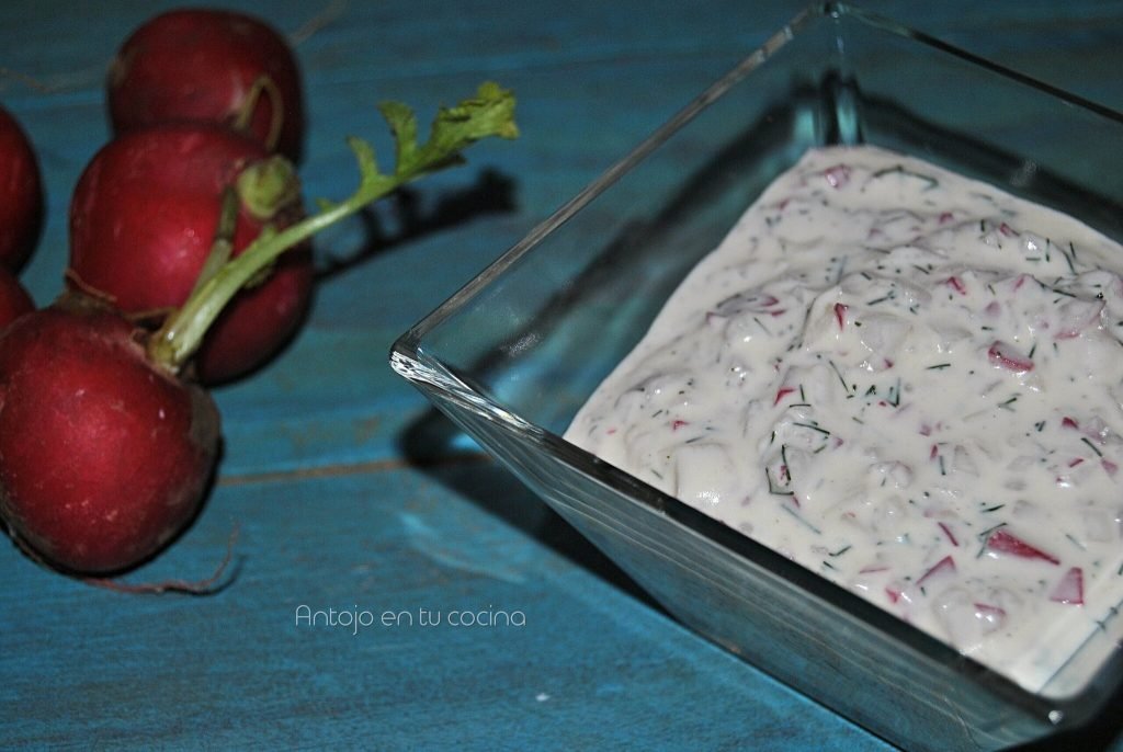 dip o salsa de rabanitos