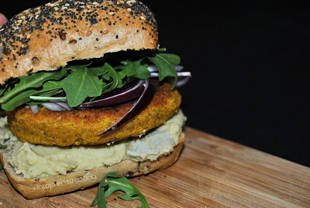 Hamburguesas de calabaza asada y yuca veganas