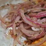 Cebolla morada marinada