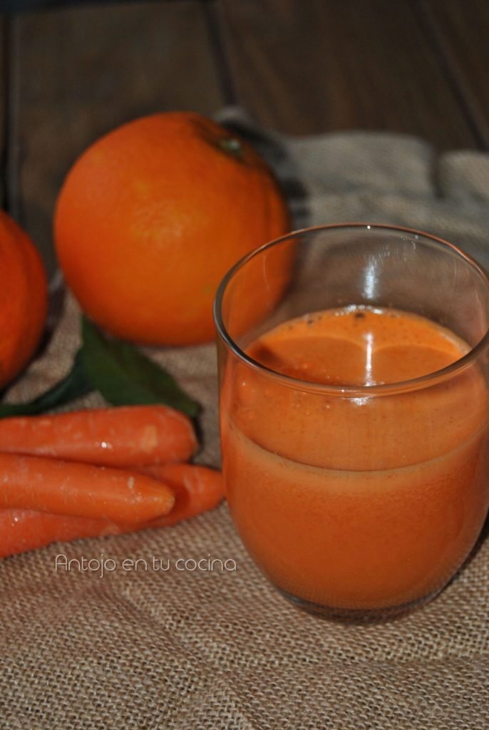 Zumo de naranja y zanahoria con jengibre 