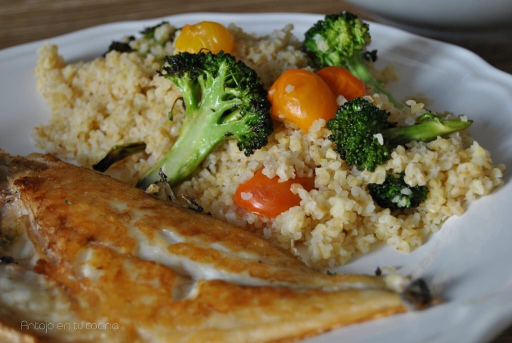 ensalada bulgur y brocoli con dorada