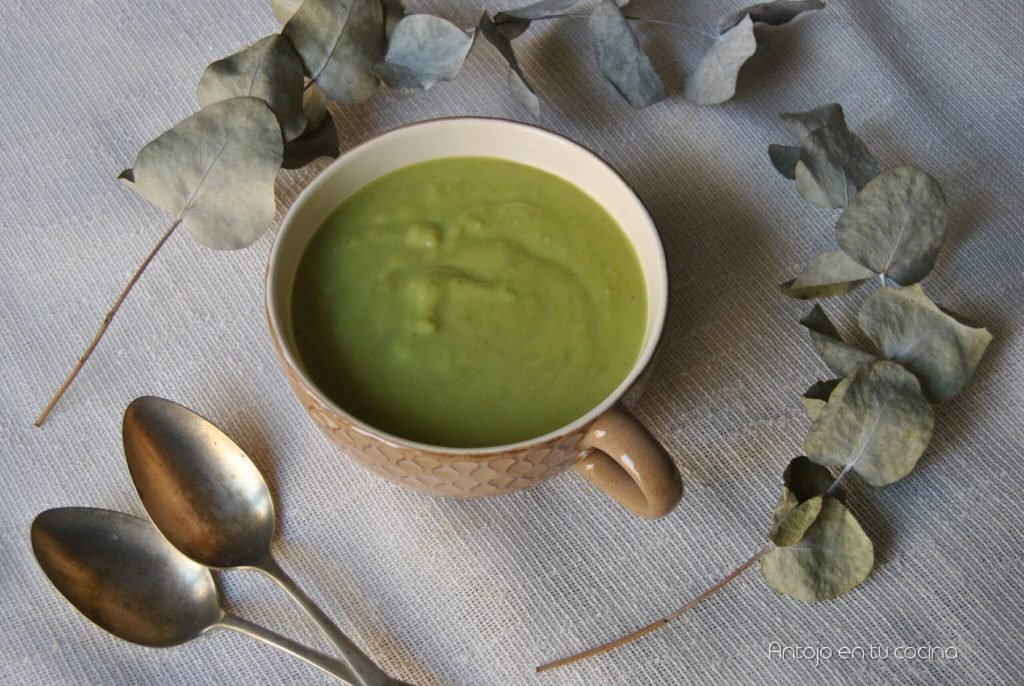 Crema de guisantes fácil y saludable