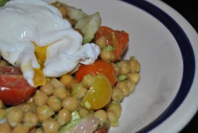 Ensalada de garbanzos y pulpo – plato frío en 10 minutos