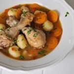 pollo guisado a la cerveza con patatas