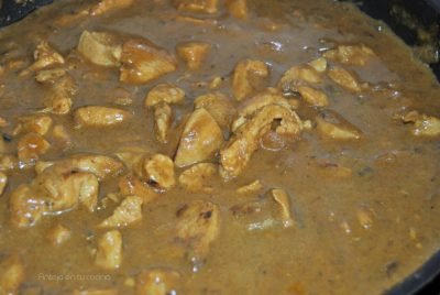 cómo hacer pollo al Curry con leche de coco