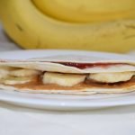Wrap de mantequilla de cacahuetes, mermelada y plátano