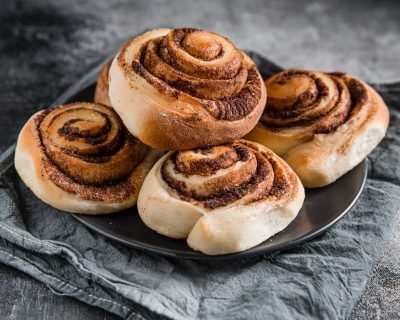Receta de los rollos de canela con caramelo al estilo Cinnabon: sabor original