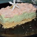 Cheesecake de salmón ahumado y aguacate (Tarta de queso salada)