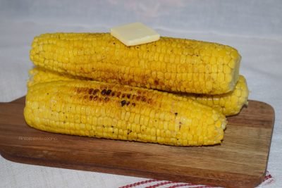 Cómo cocinar mazorcas de maíz fresco | Guarnición Fácil