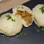 Bollos chinos al vapor rellenos de carne y setas (Baozi) en Robot de Cocina