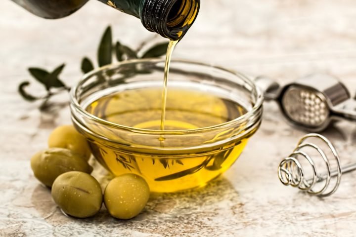 ¿Cómo diferenciar entre un aceite de oliva común y uno de calidad?