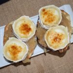 Queso de cabra caramelizado con soplete