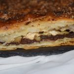 Empanada de morcilla con manzana y queso de cabra FÁCIL