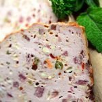 Terrina de pollo con jamón serrano y queso