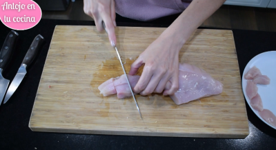 trocear una pechuga de pollo