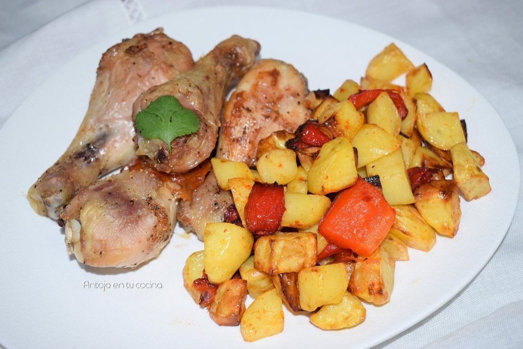 Pollo con patatas en freidora de aire. Receta fácil y saludable