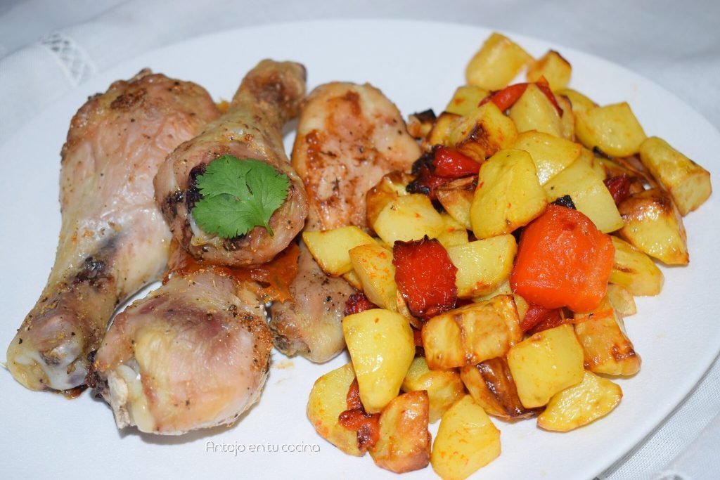 Pollo con patatas en freidora de aire. Receta fácil y saludable