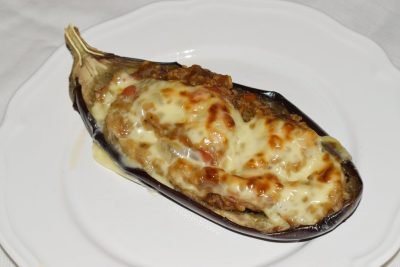 Berenjenas rellenas de arroz, receta fácil y saludable