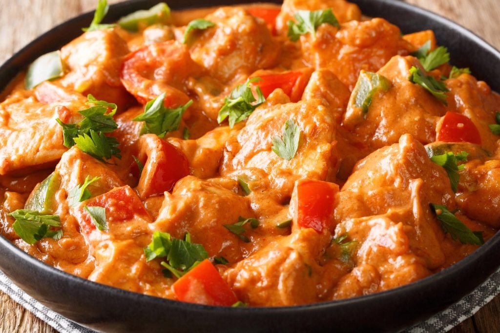 Pollo con salsa de cacahuetes, receta Africana 
