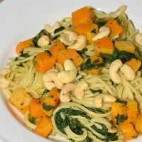Pasta con calabaza y espinacas