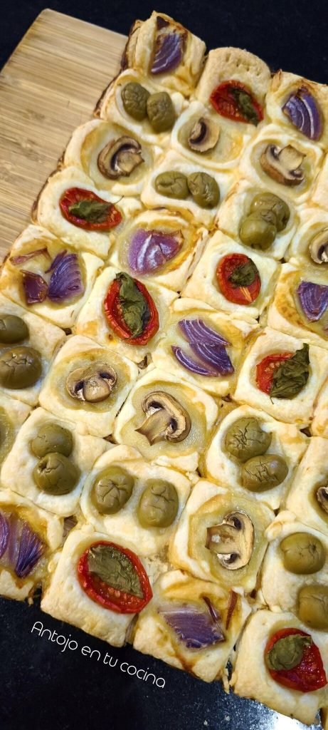 Canapés variados con hojaldre muy fáciles y rápidos: 64 canapés en 10 minutos