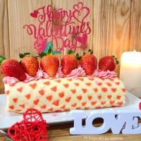 Postre para San Valentín - Brazo relleno de fresas con nata