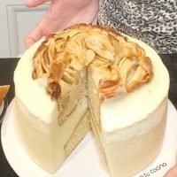 tarta de manzana con crema