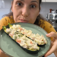 Calabacines rellenos fríos en solo 15 minutos (¡sin horno!)