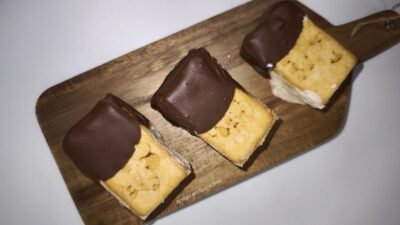 Sándwiches de helado caseros SIN HELADERA: con galletas, yogur, mermelada y crema de cacahuete