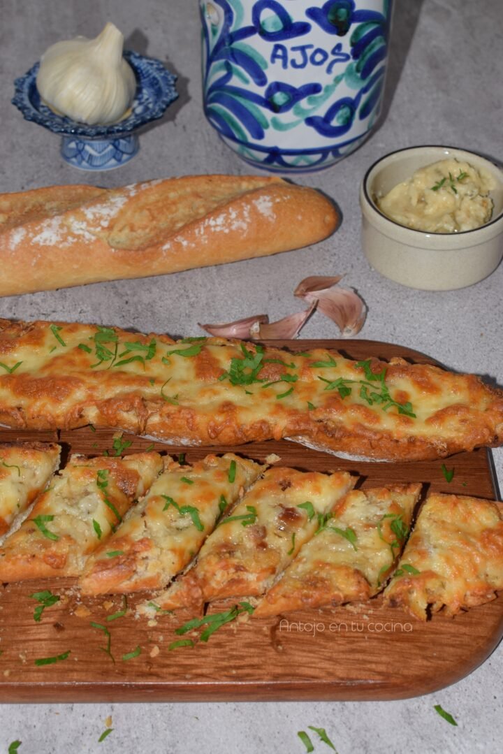 Pan de Ajo Casero: Crujiente, Aromático y Perfecto para Compartir