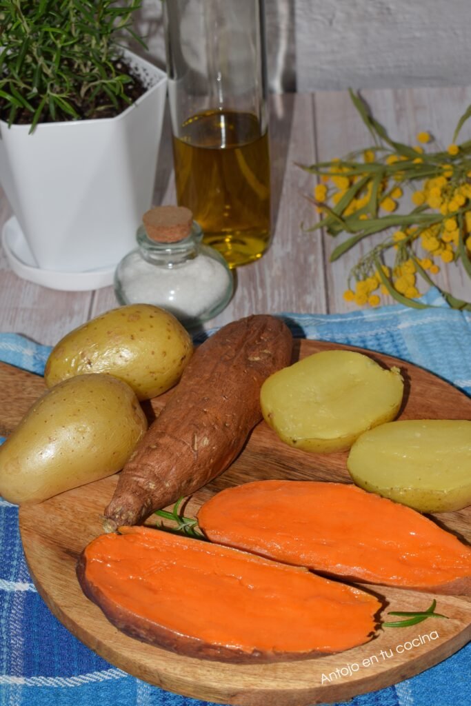 Patatas y boniato al microondas (receta fácil, rápida y sin horno)