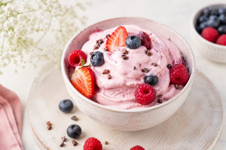 Helado proteico fácil y rápido: la receta más cremosa con solo 3 ingredientes
